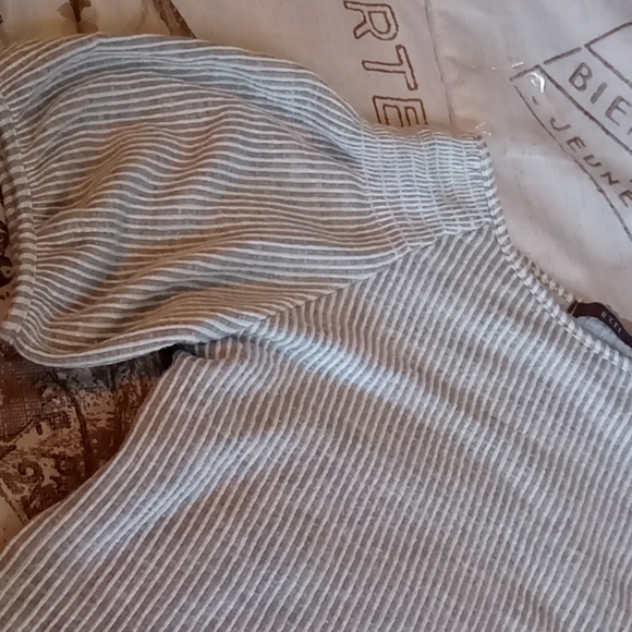 Blouse - Picture 2 of 2